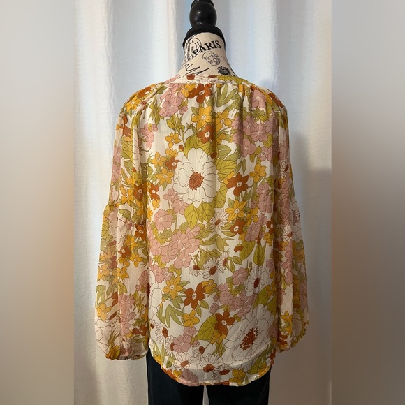 Floral Print Women's Top - Picture 3 of 10